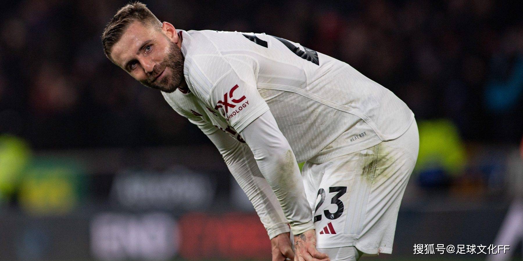 lol-转折点纽卡斯尔调整名单，欧冠赛前攻防权衡，态度坚定，年轻球员得到机会的简单介绍