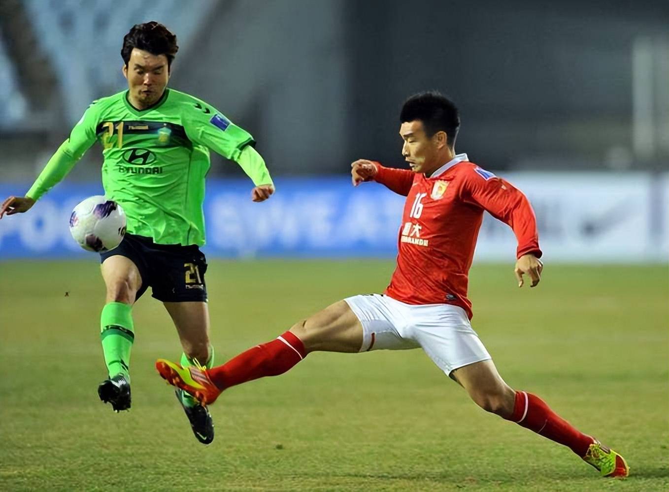 包含本菲卡训练开放日;清晨豪取连胜引欢呼;亚冠在即;控场能力受关注的词条 包含本菲卡训练开放日;清晨豪取连胜引欢呼;亚冠在即;控场能力受关注的词条